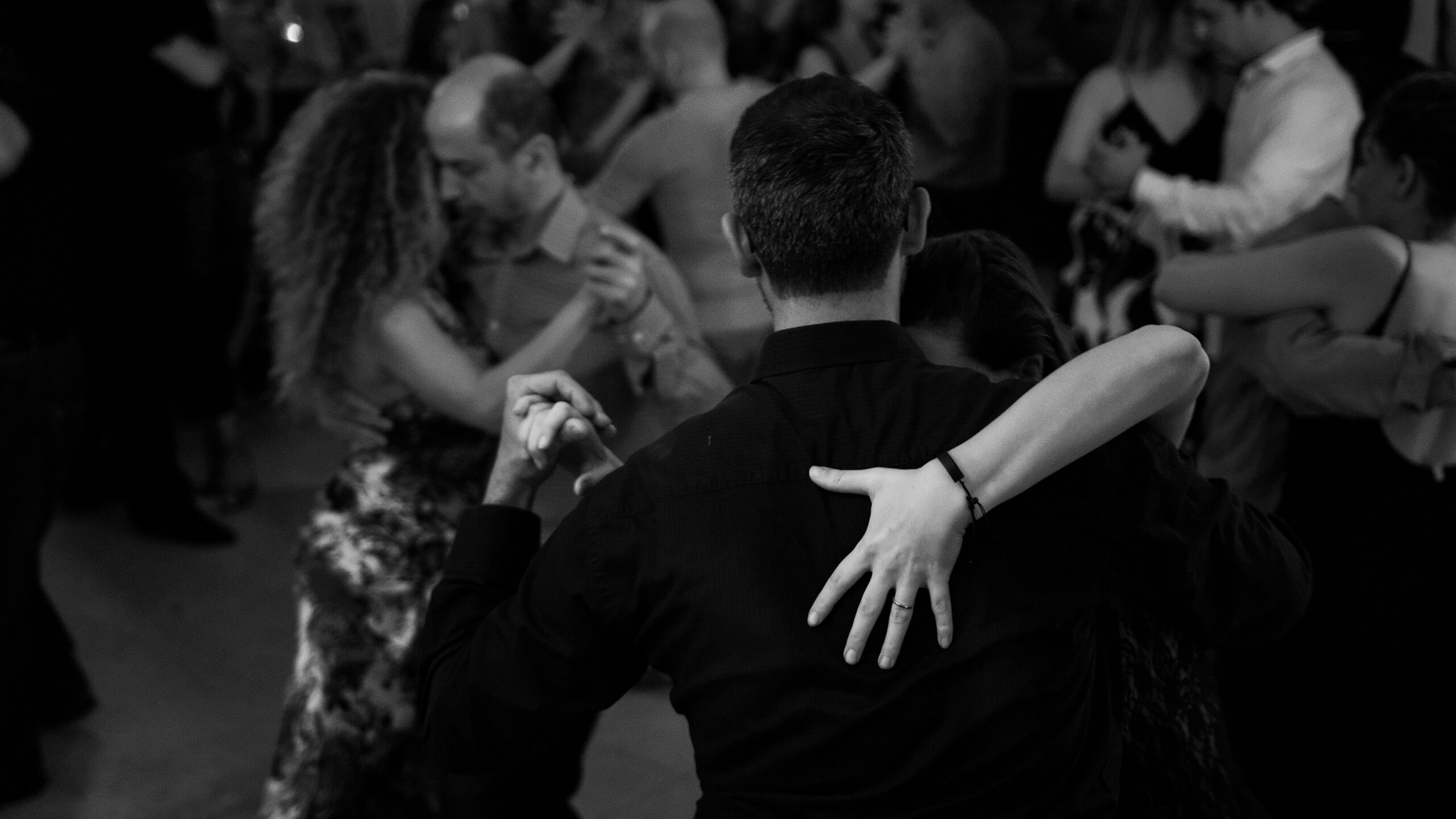 Leading & Following Without Force